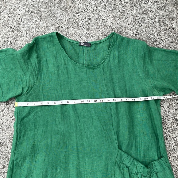 Gorgeous green linen dress. Size M but very generous! - Picture 2 of 4